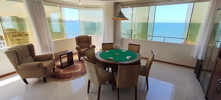 Vista panorâmica, 3 suítes amplas e muito conforto