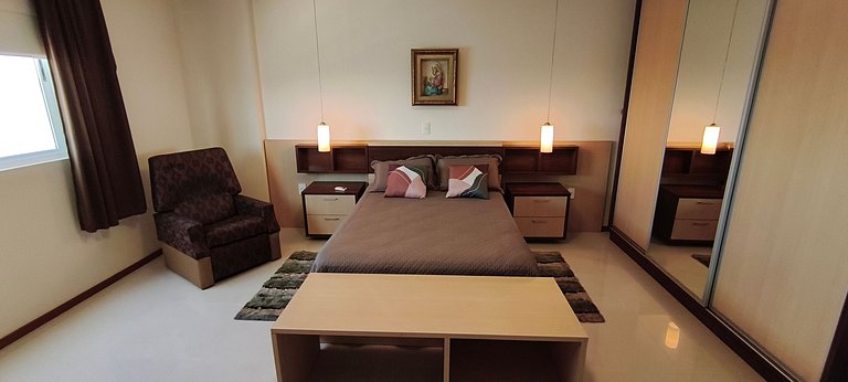 Vista panorâmica, 3 suítes amplas e muito conforto