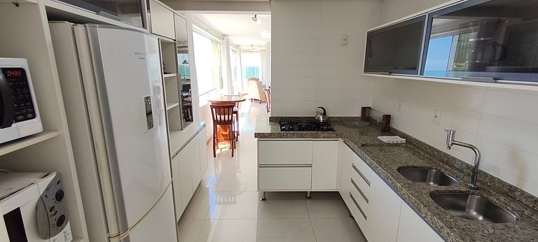 Vista panorâmica, 3 suítes amplas e muito conforto