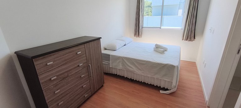 AP NOVO, central, muito bem decorado, perto praia