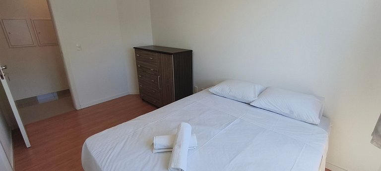 AP NOVO, central, muito bem decorado, perto praia