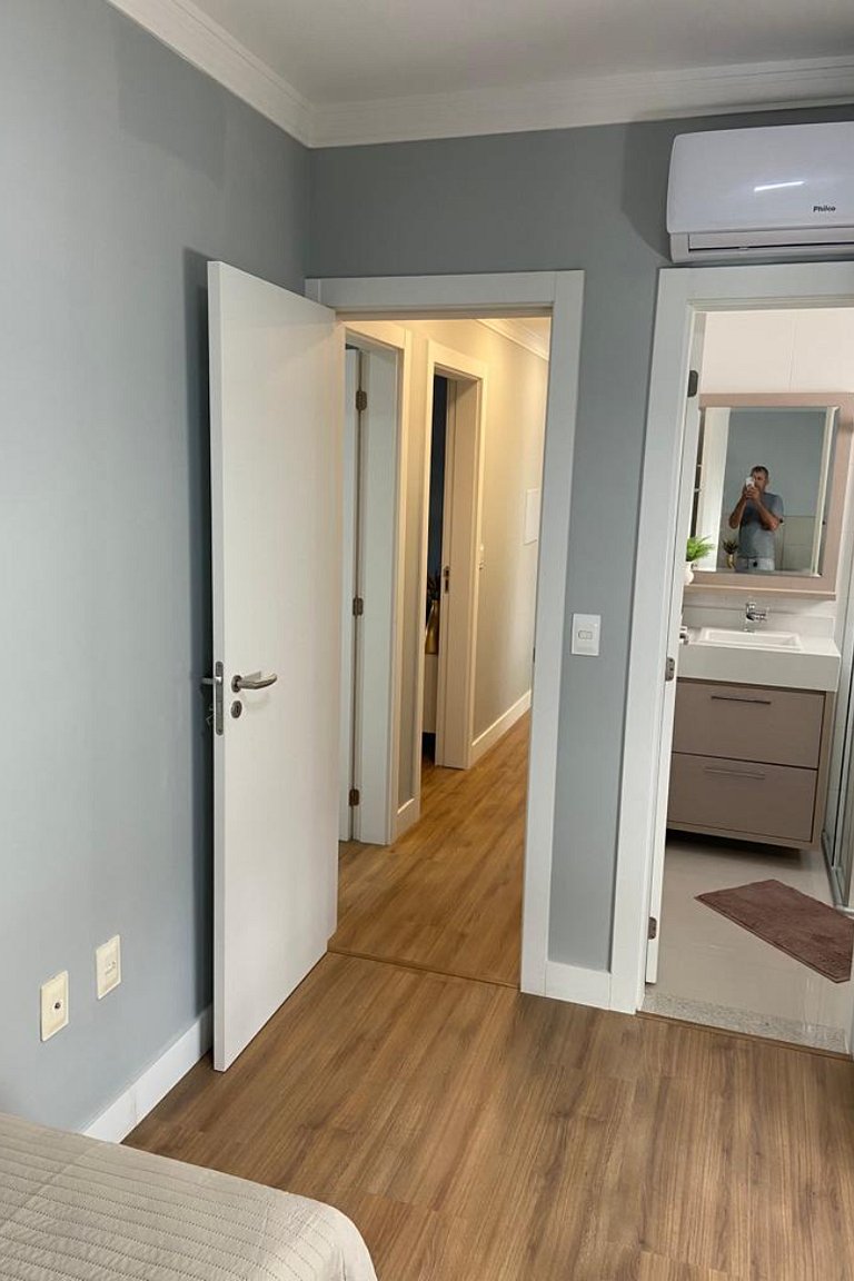 Cobertura Brisamar: 3 suítes, varanda, vista mar