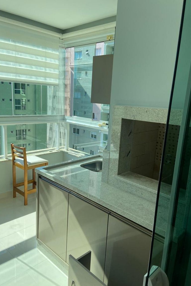 Cobertura Brisamar: 3 suítes, varanda, vista mar