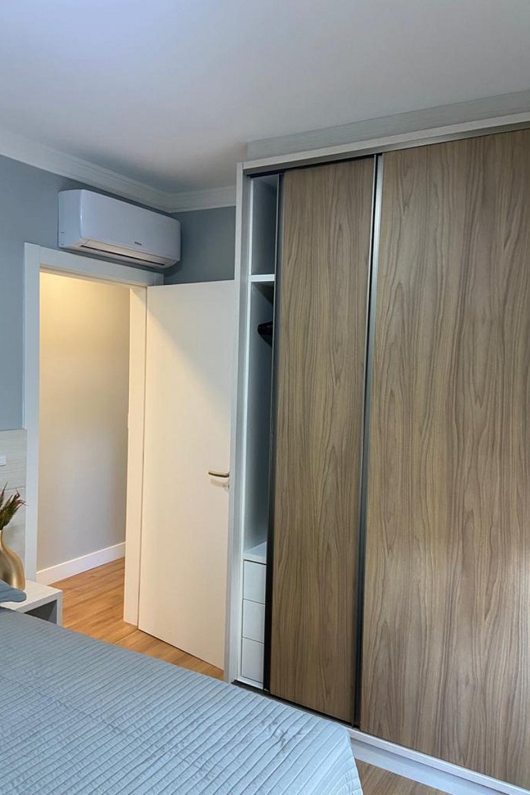 Cobertura Brisamar: 3 suítes, varanda, vista mar