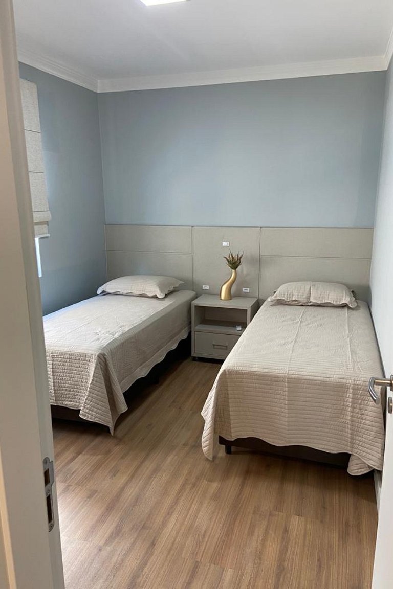 Cobertura Brisamar: 3 suítes, varanda, vista mar