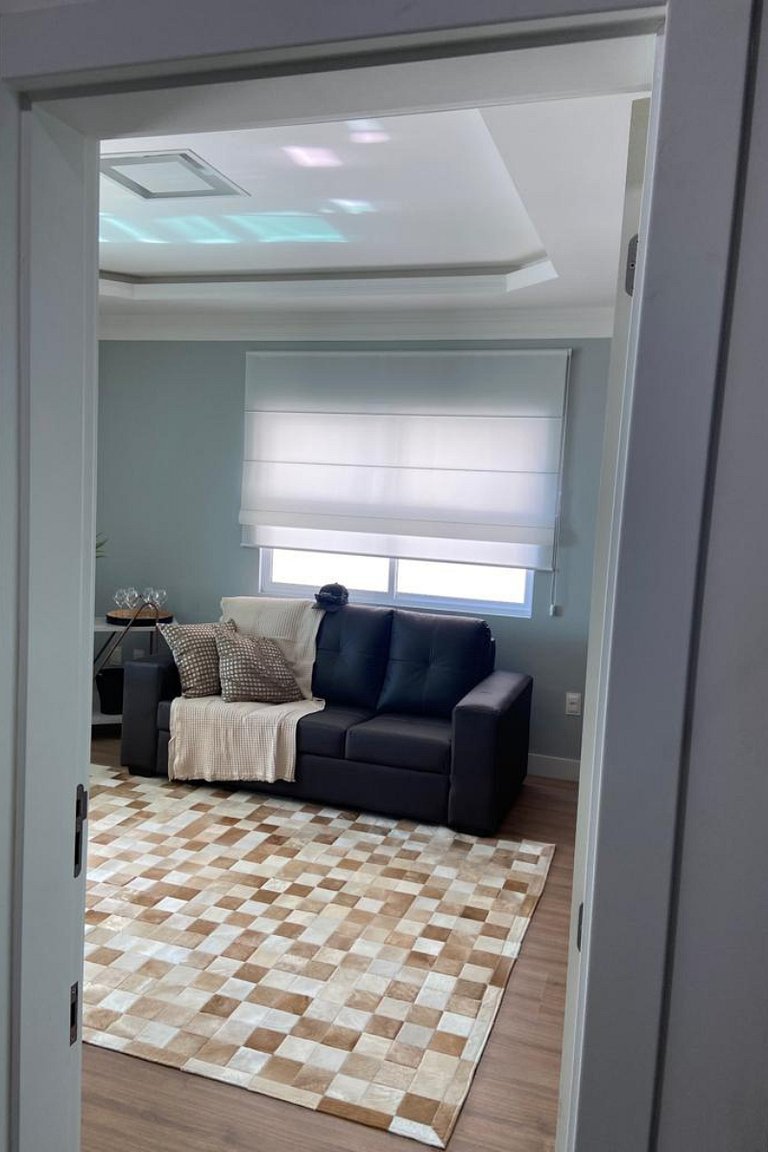 Cobertura Brisamar: 3 suítes, varanda, vista mar