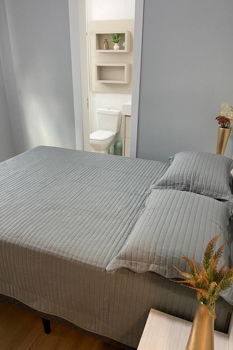 Cobertura Brisamar: 3 suítes, varanda, vista mar