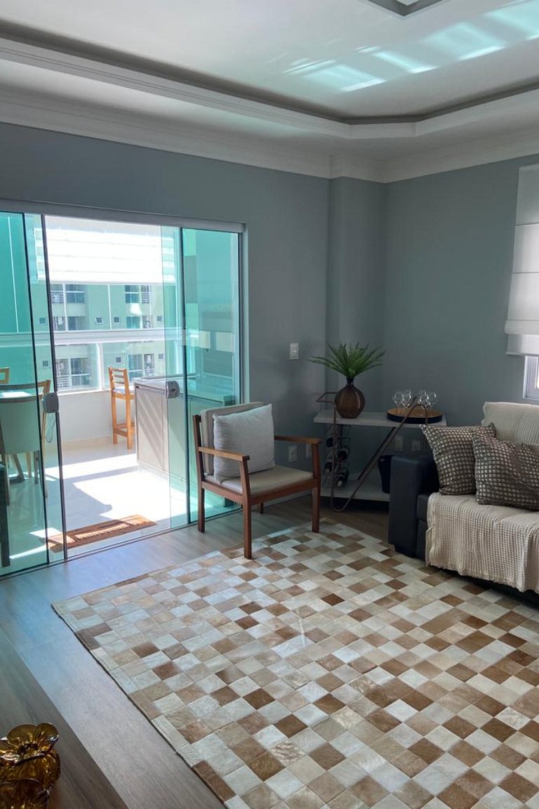 Cobertura Brisamar: 3 suítes, varanda, vista mar