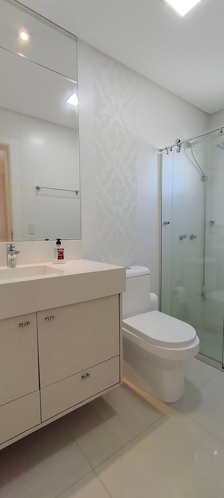 Apartamento luxuoso, vista mar, 4 suítes