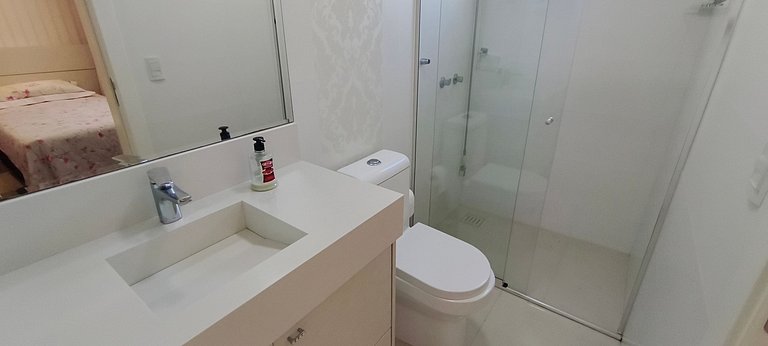 Apartamento luxuoso, vista mar, 4 suítes