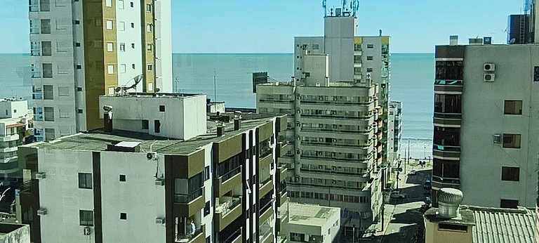 Apartamento luxuoso, vista mar, 4 suítes