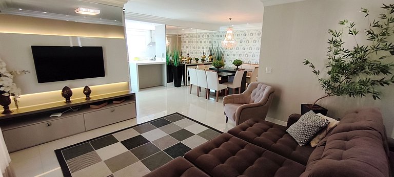 Apartamento luxuoso, vista mar, 4 suítes