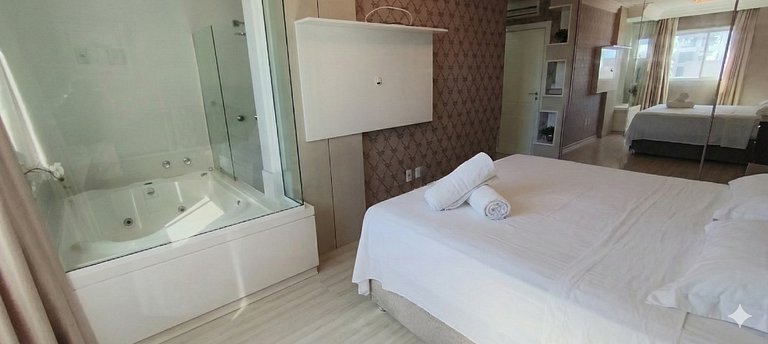 Apartamento luxuoso, vista mar, 4 suítes