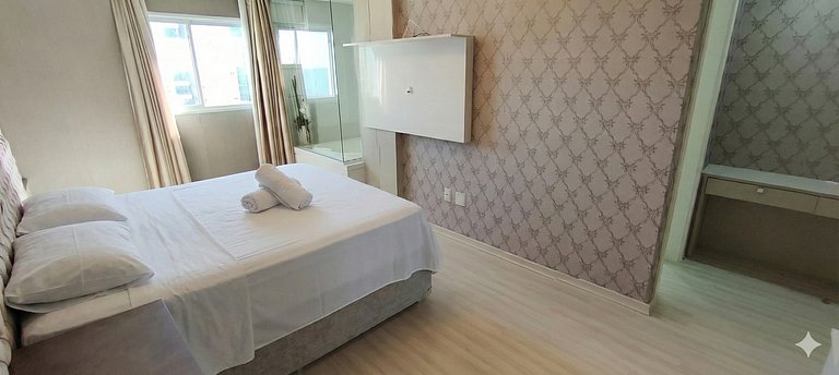 Apartamento luxuoso, vista mar, 4 suítes
