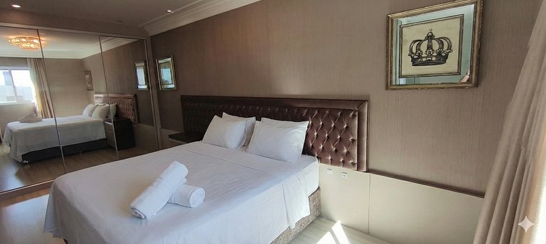 Apartamento luxuoso, vista mar, 4 suítes