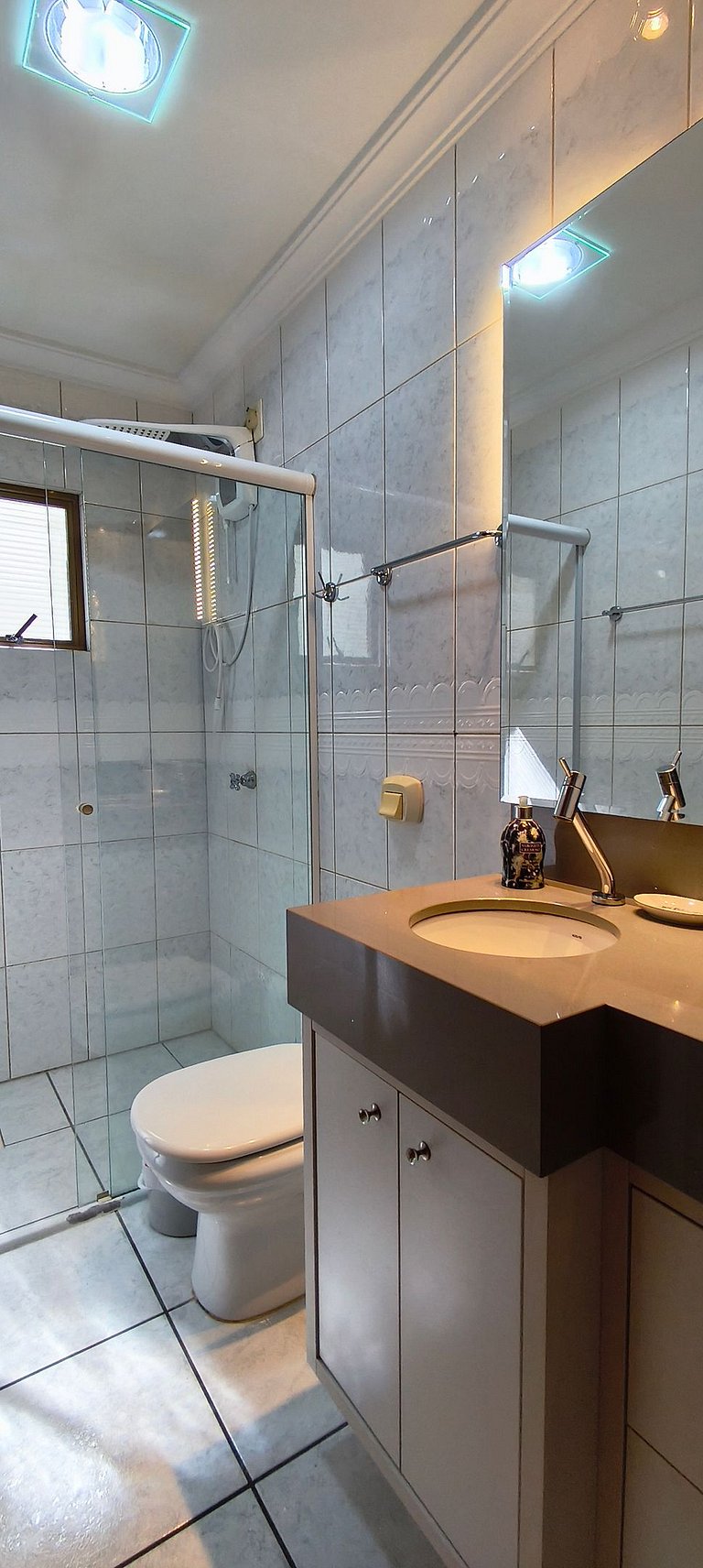 Quadra-mar com vista, 3 quartos, 2 vagas