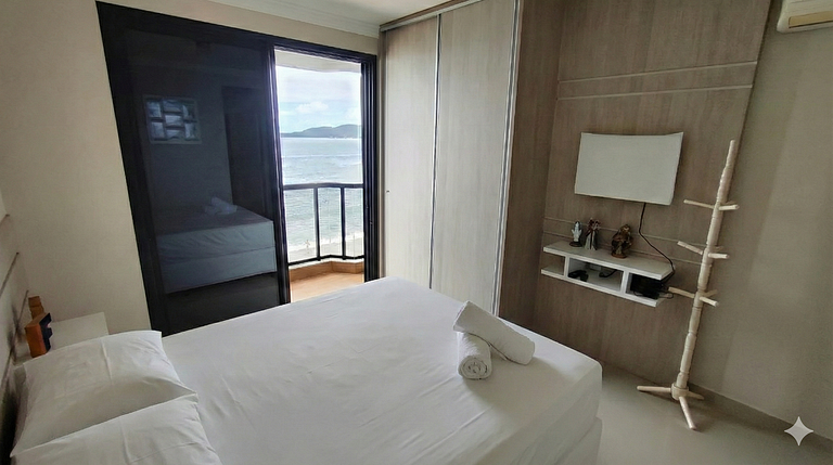 Cobertura beira‑mar, vista panorâmica, 4 quartos