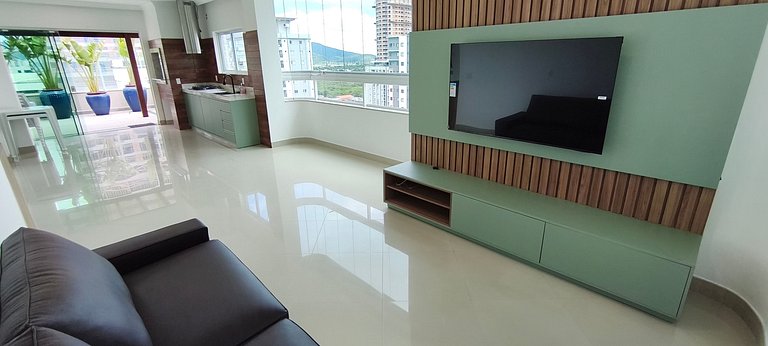 Cobertura Duplex Luxo com Piscina e Jardim