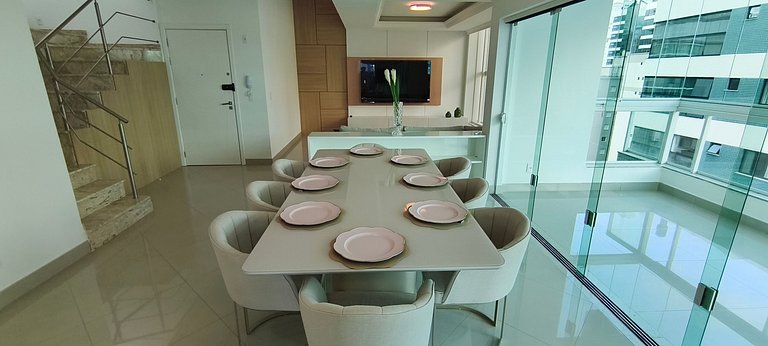 Cobertura Duplex Luxo com Piscina e Jardim