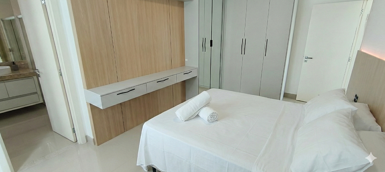 Cobertura Duplex Luxo com Piscina e Jardim