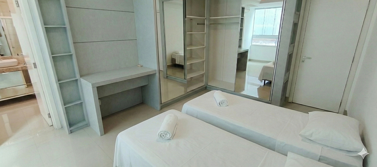 Cobertura Duplex Luxo com Piscina e Jardim