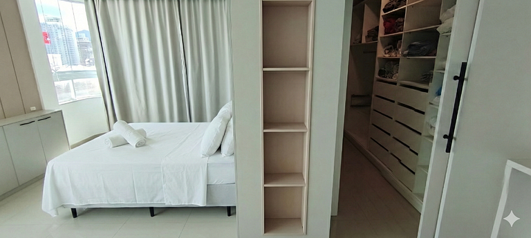 Cobertura Duplex Luxo com Piscina e Jardim