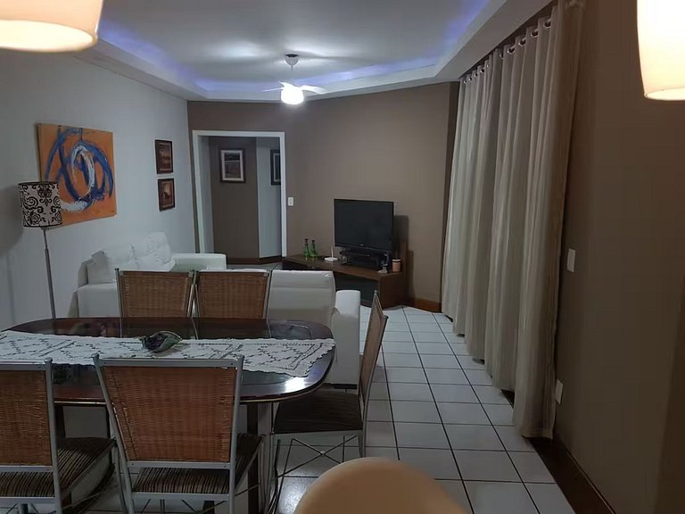 280m² e piscina só sua, pé na praia